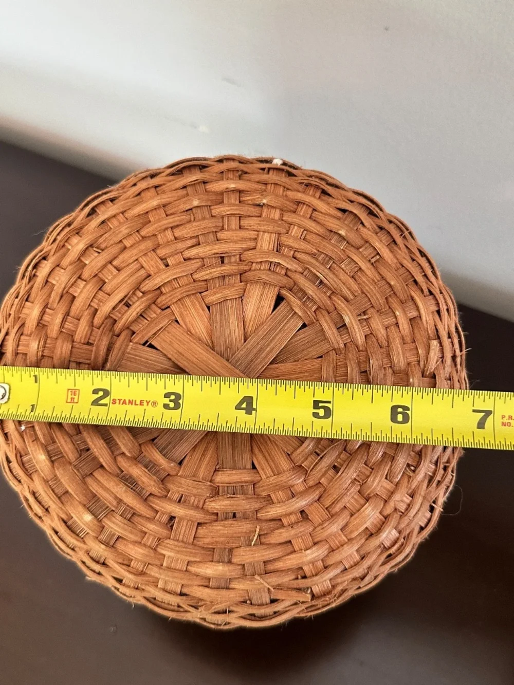VTG 1999 Pear-Shaped Weaved, Handle Hinged Basket 7